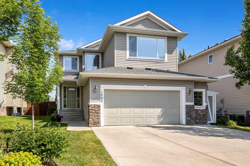Picture of 1608 High Park Boulevard NW, High River Real Estate Listing