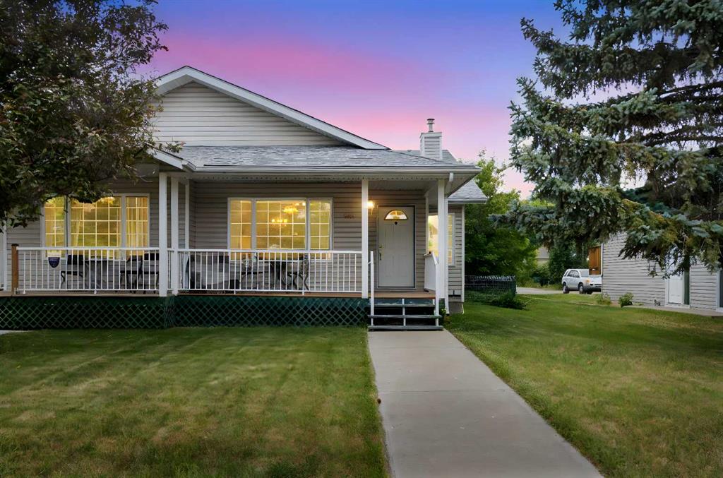 Picture of 520 Lakeside Boulevard , Strathmore Real Estate Listing