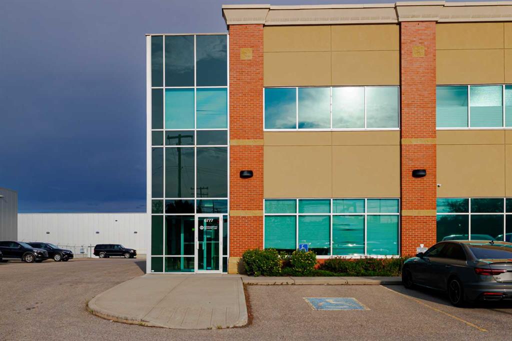 Picture of 6777 Fairmount Drive SE, Calgary Real Estate Listing