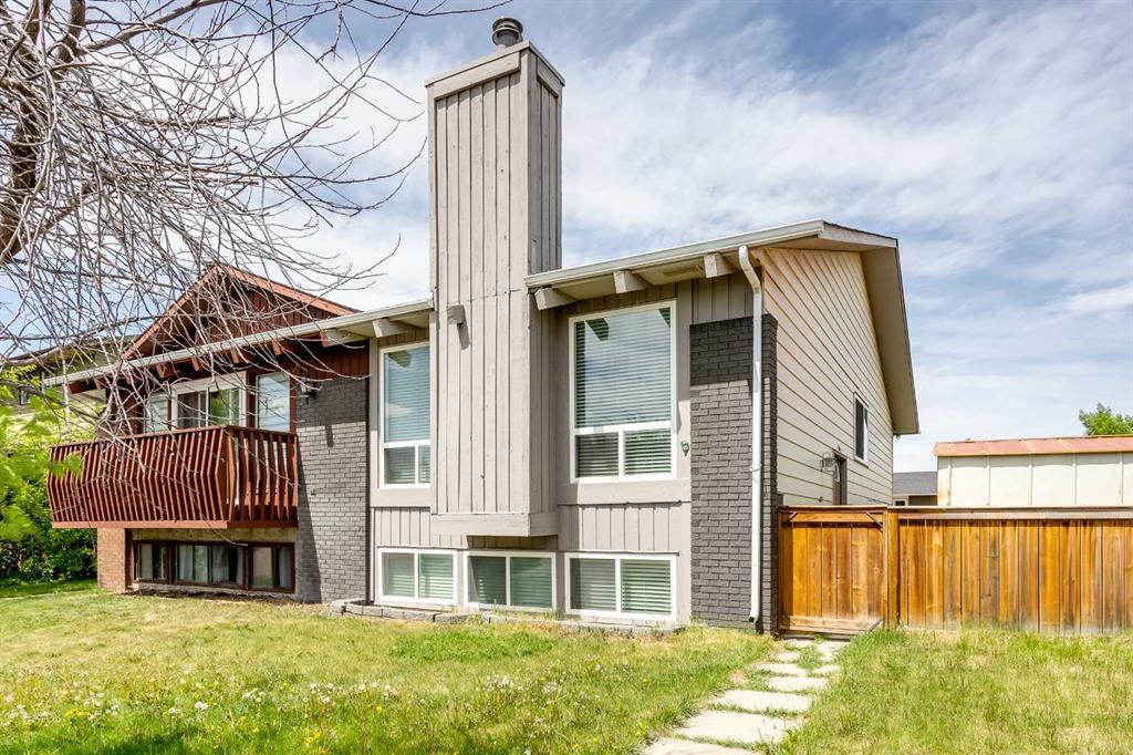 Picture of 9 Templeton Bay NE, Calgary Real Estate Listing
