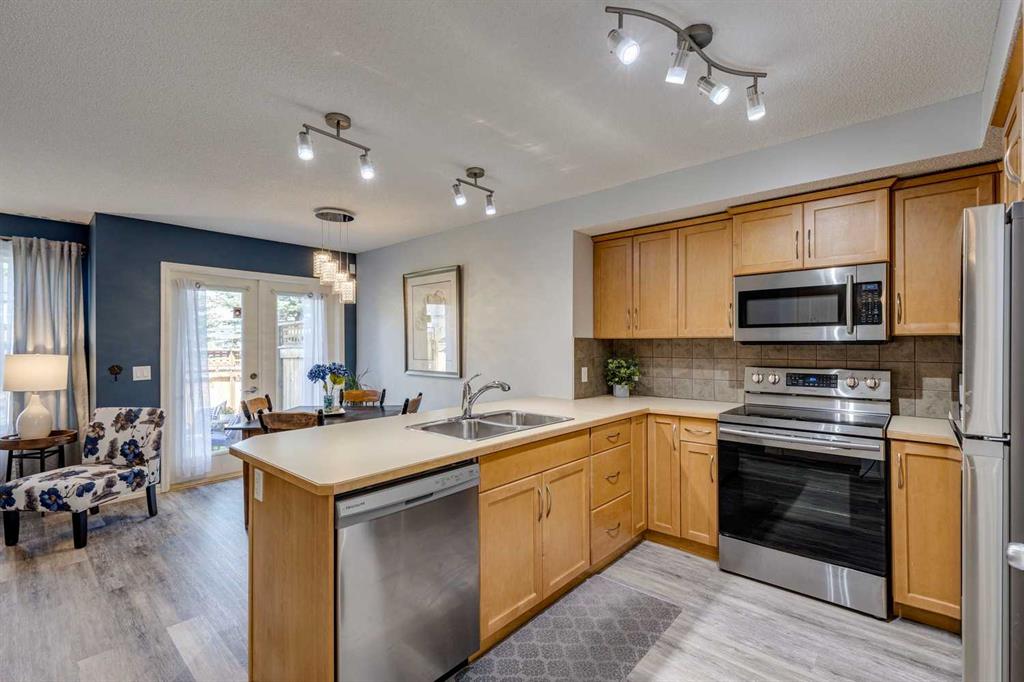 Picture of 1101, 2384 Sagewood Gate SW, Airdrie Real Estate Listing