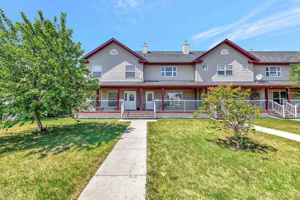 Picture of 2, 1820 49 Avenue , Lloydminster Real Estate Listing