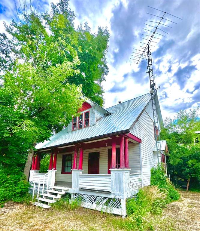 Picture of 41004 Range Road 215  , Rural Lacombe County Real Estate Listing