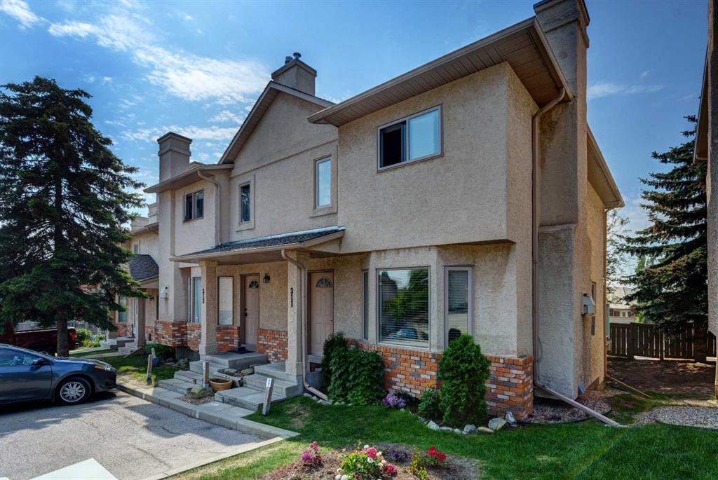 Picture of 211 Christie Park Mews SW, Calgary Real Estate Listing