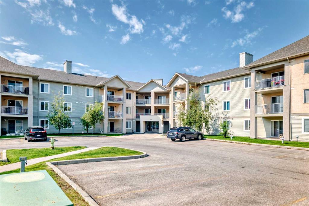 Picture of 215, 1000 Citadel Meadow Point NW, Calgary Real Estate Listing