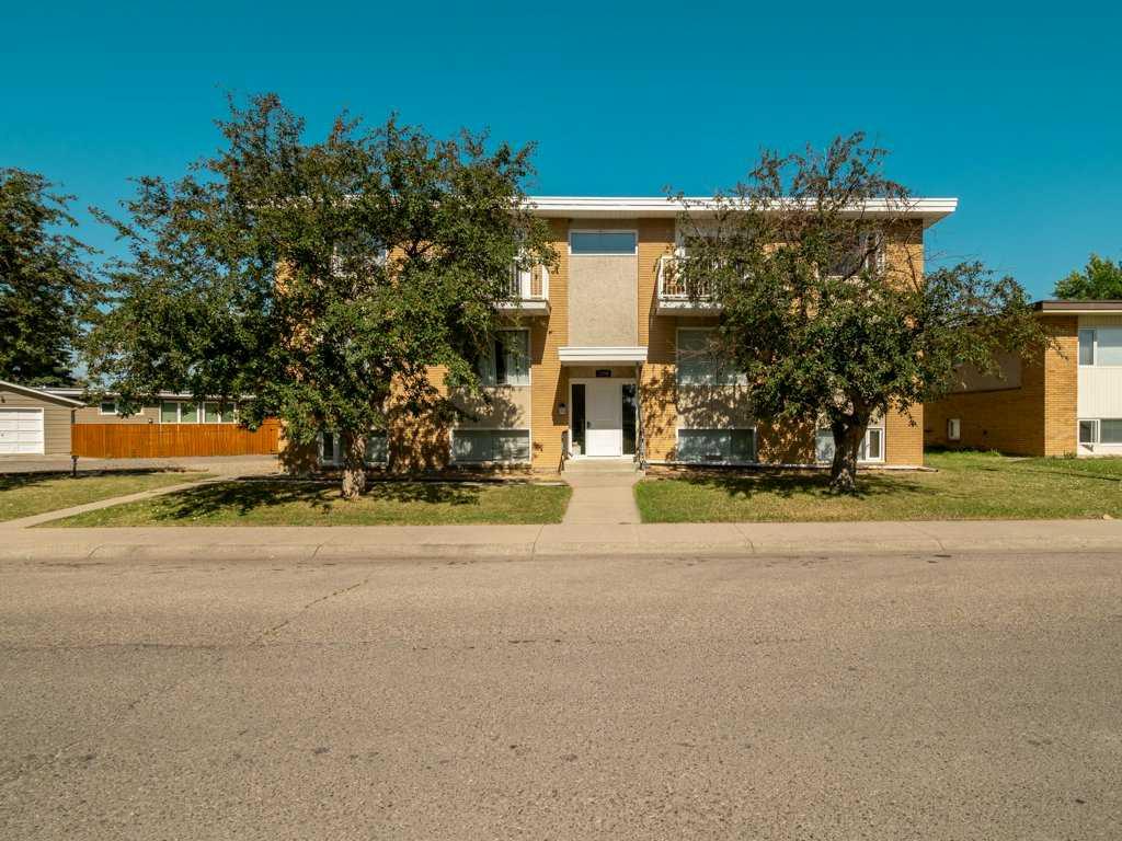 Picture of 2, 2240 Mayor Magrath Drive S, Lethbridge Real Estate Listing