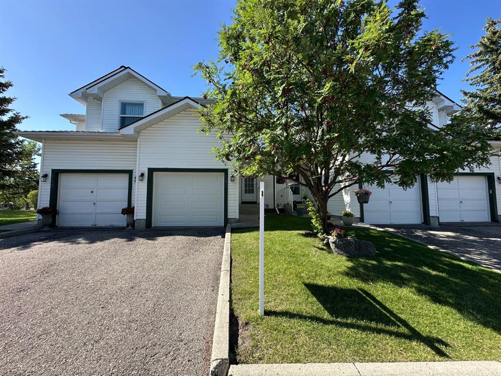 Picture of 125 Sandpiper Lane NW, Calgary Real Estate Listing