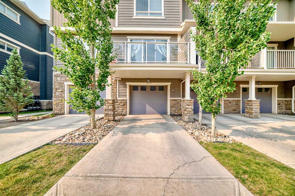 Picture of 1547 Symons Valley Parkway NW, Calgary Real Estate Listing