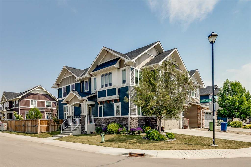 Picture of 1746 Baywater View SW, Airdrie Real Estate Listing