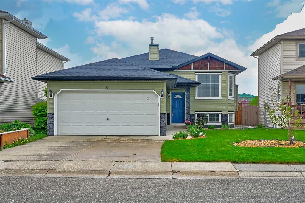 Picture of 8 Canoe Circle SW, Airdrie Real Estate Listing