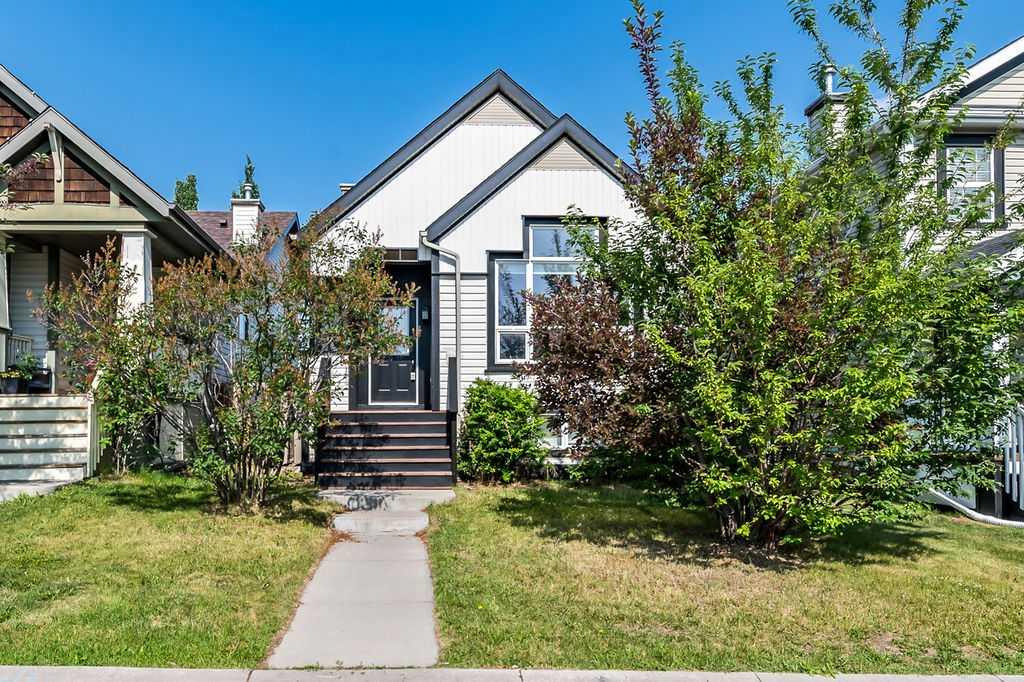 Picture of 33 COPPERFIELD Heath SE, Calgary Real Estate Listing
