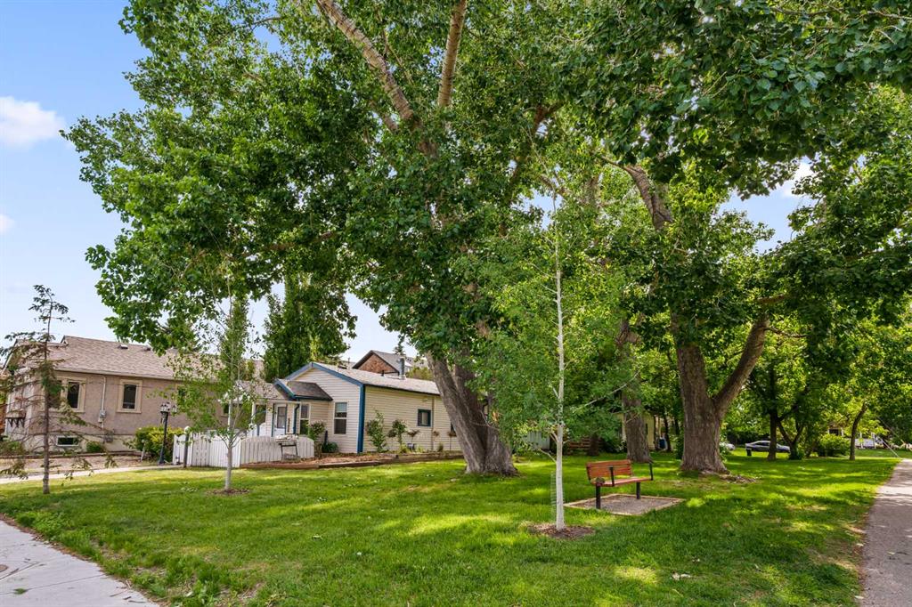 Picture of 703 14A Street SE, Calgary Real Estate Listing