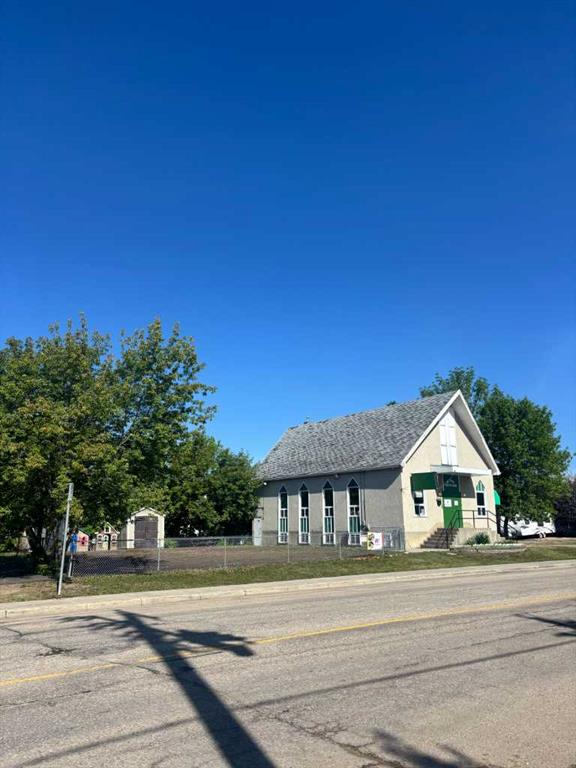 Picture of 9667 Hillcrest Drive , Grande Prairie Real Estate Listing