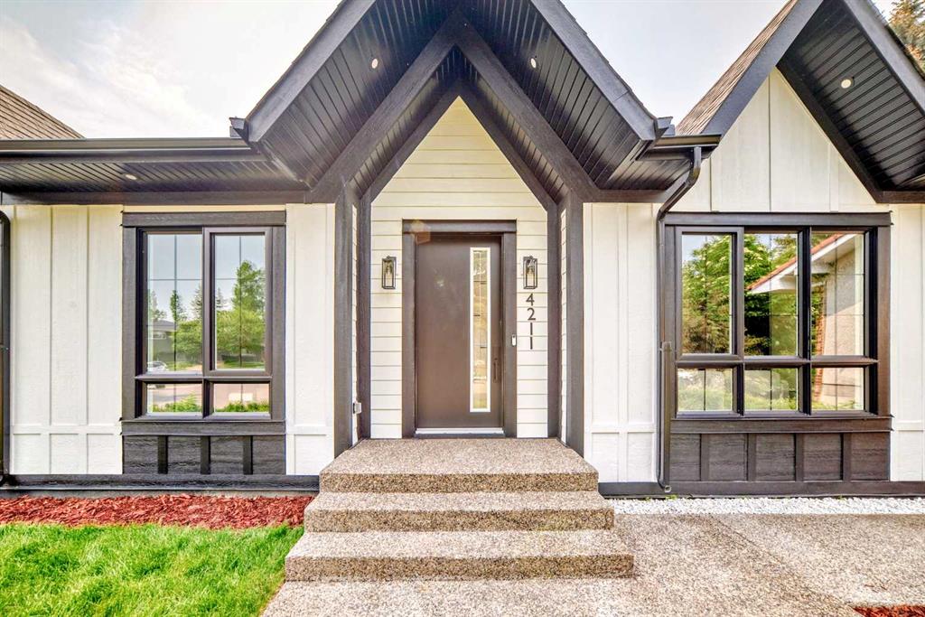 Picture of 4211 Vandyke Place NW, Calgary Real Estate Listing