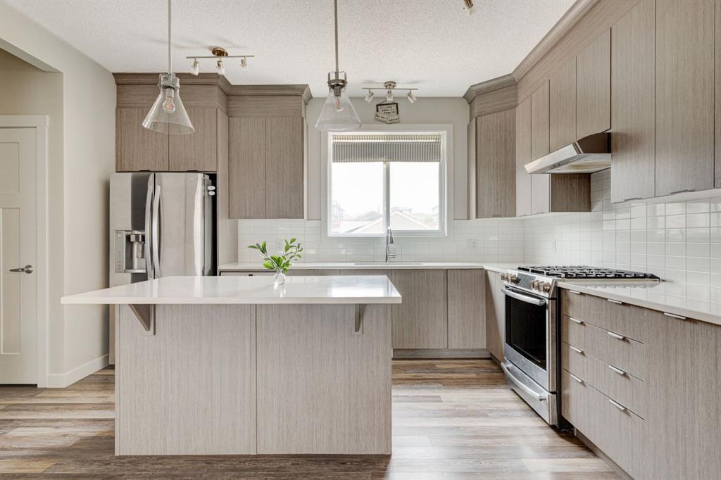 Picture of 261 Sage Bluff Drive NW, Calgary Real Estate Listing