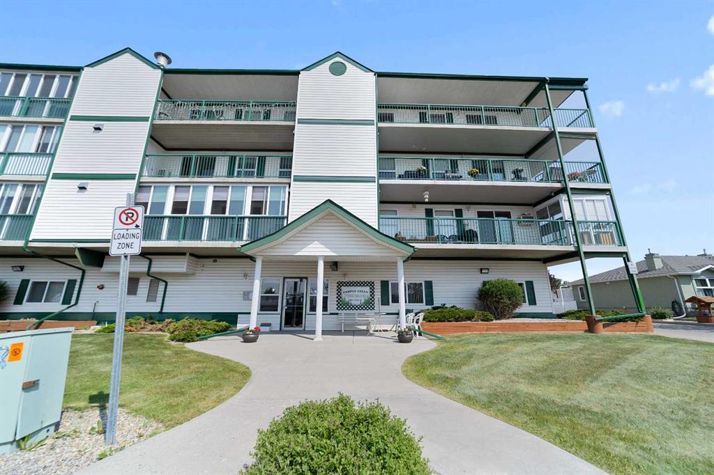 Picture of 402, 1881 17 Street , Didsbury Real Estate Listing