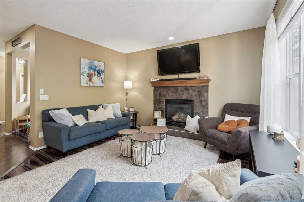 Picture of 266 Cranwell Bay SE, Calgary Real Estate Listing
