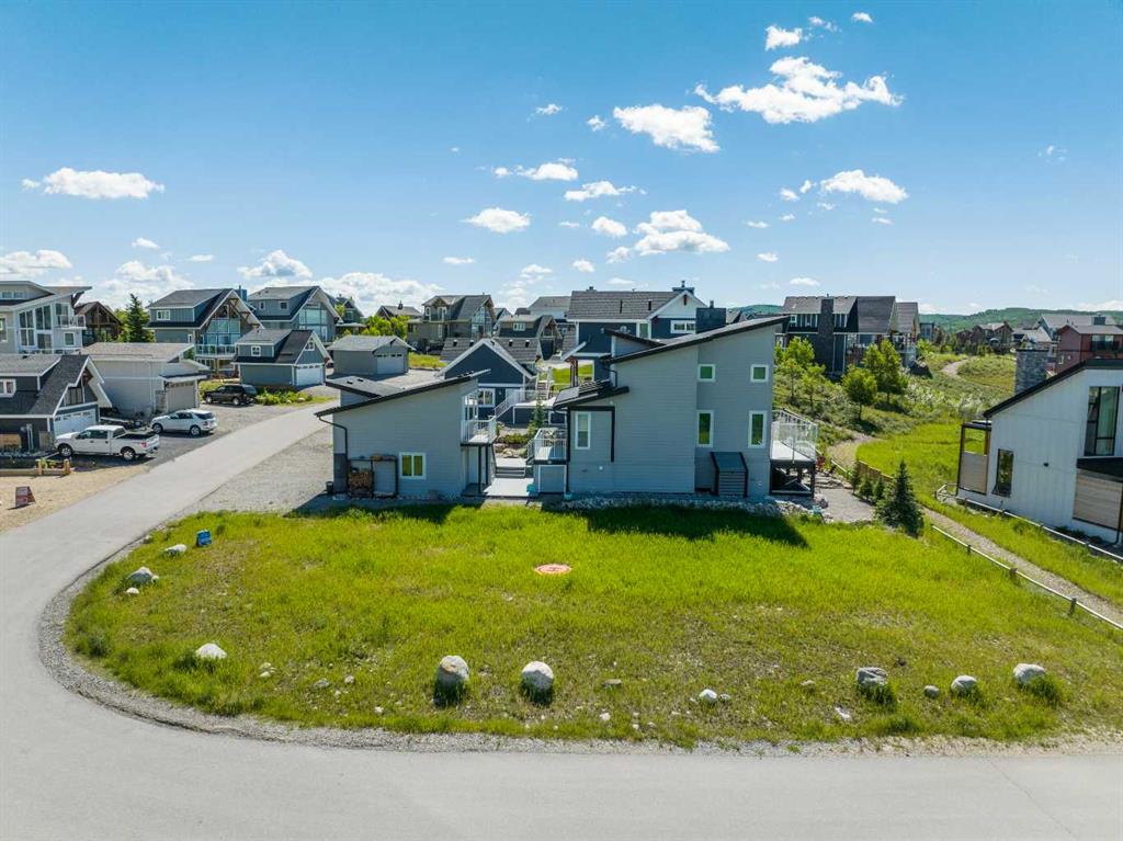 Picture of 423 Cottageclub Cove , Rural Rocky View County Real Estate Listing