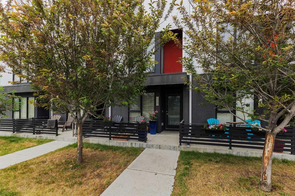Picture of 7040 34 Avenue NW, Calgary Real Estate Listing