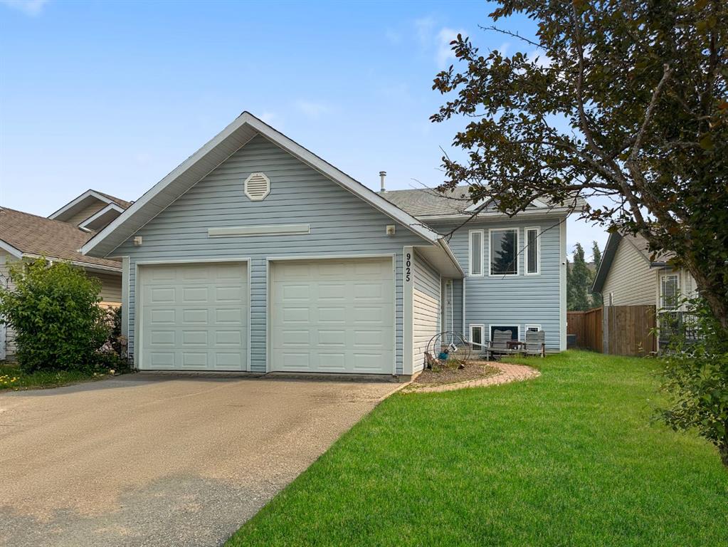 Picture of 9025 60A Avenue , Grande Prairie Real Estate Listing