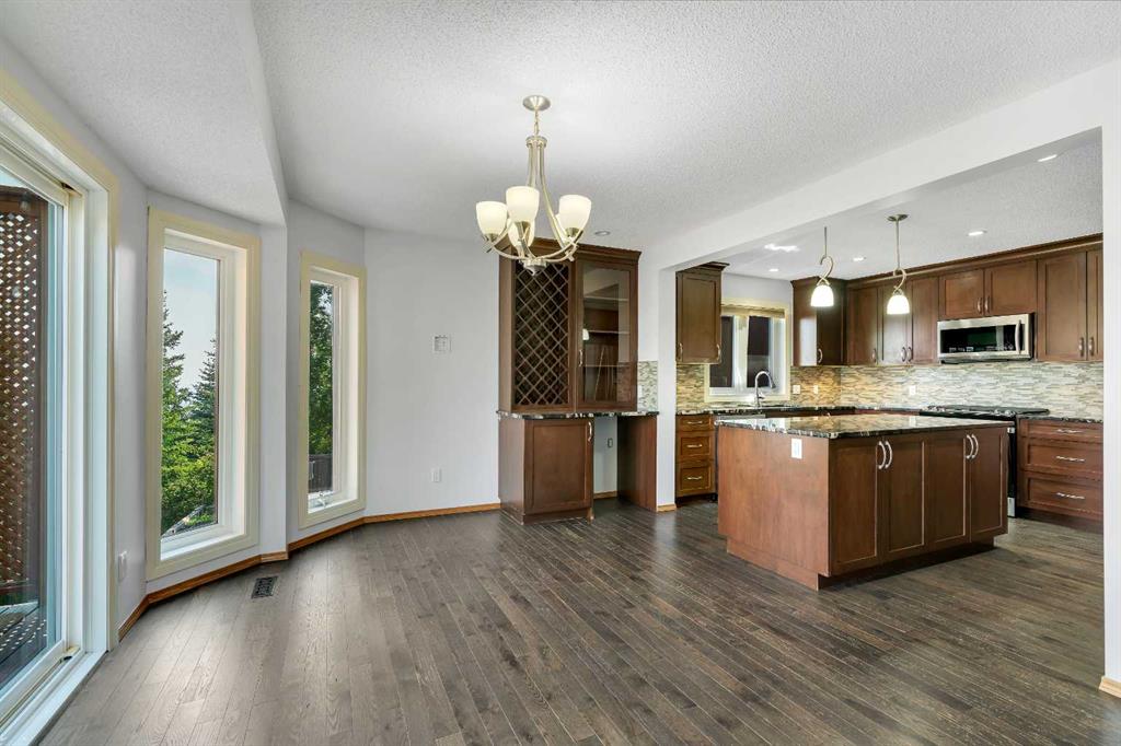 Picture of 228 Macewan Park View NW, Calgary Real Estate Listing
