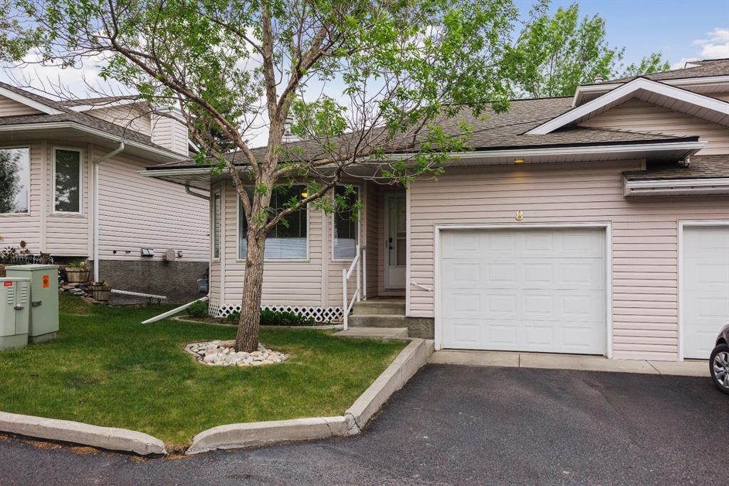 Picture of 8, 604 Griffin Road W, Cochrane Real Estate Listing