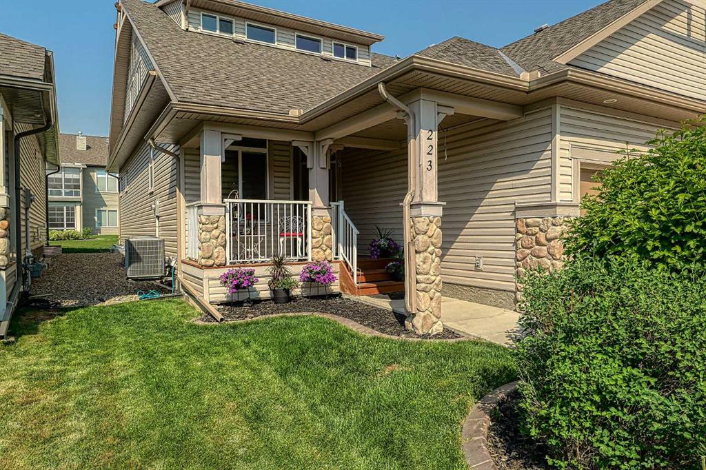 Picture of 223 Sunset Square , Cochrane Real Estate Listing
