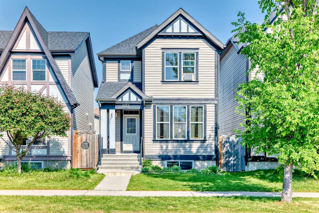 Picture of 1253 New Brighton Drive SE, Calgary Real Estate Listing