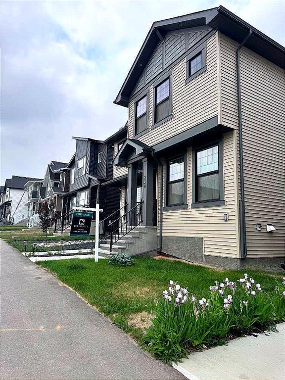 Picture of 238 Aquila Drive NW, Calgary Real Estate Listing