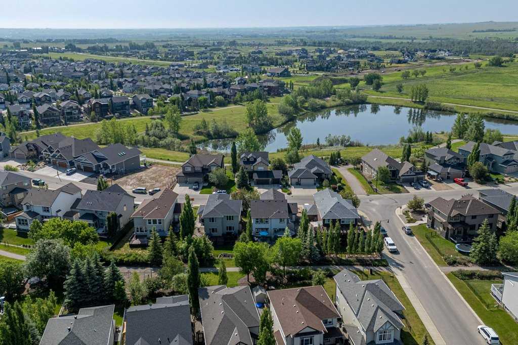 Picture of 137 Drake Landing  , Okotoks Real Estate Listing