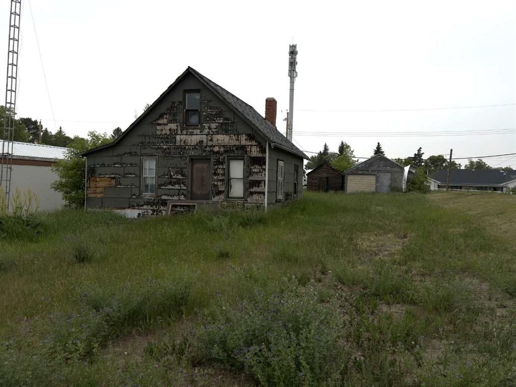 Picture of 5028 49  , Irma Real Estate Listing
