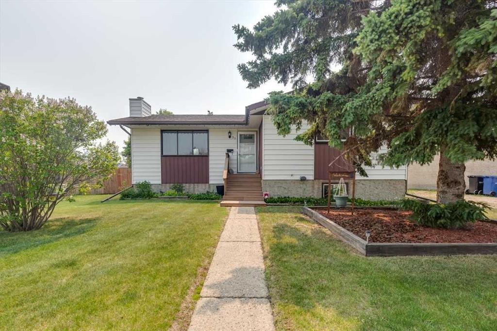 Picture of 20 Larne Place , Penhold Real Estate Listing