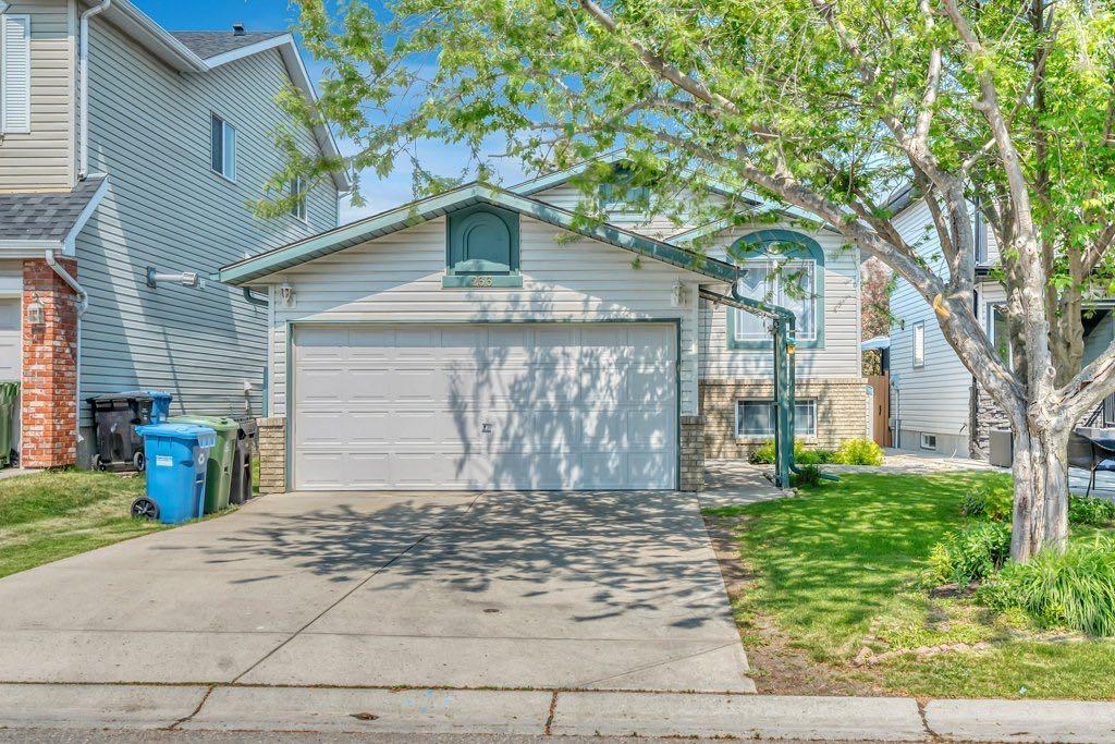 Picture of 233 Harvest Glen Place NE, Calgary Real Estate Listing