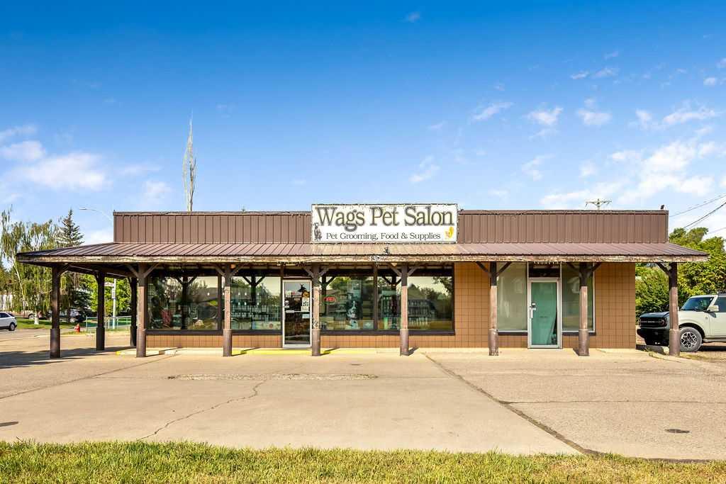 Picture of 430 8 Avenue SE, High River Real Estate Listing