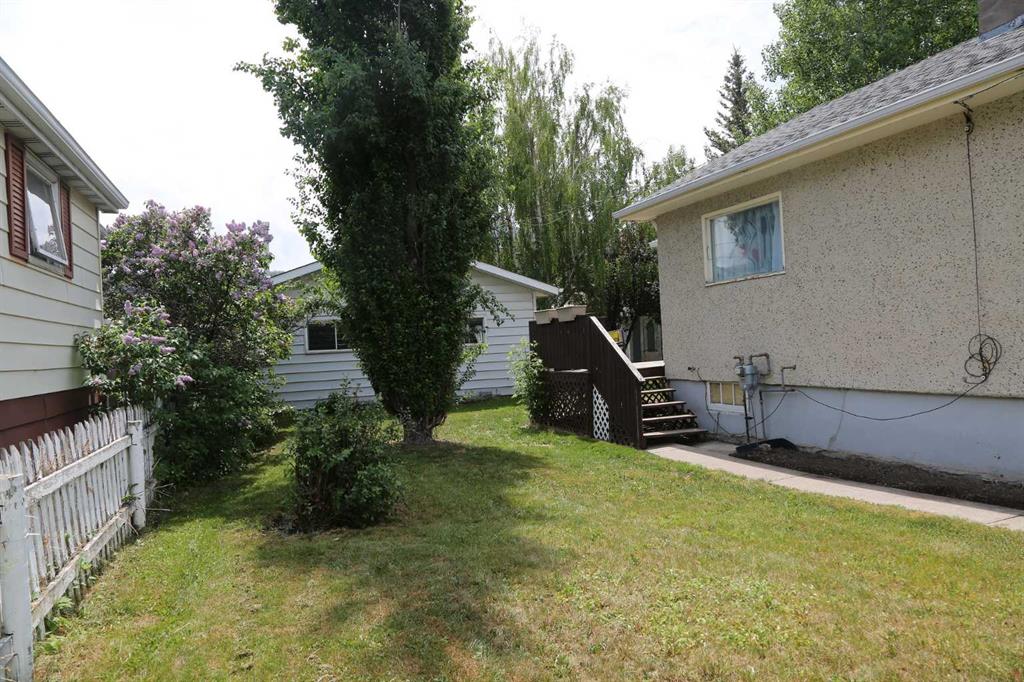 Picture of 7070 18 Avenue , Coleman Real Estate Listing