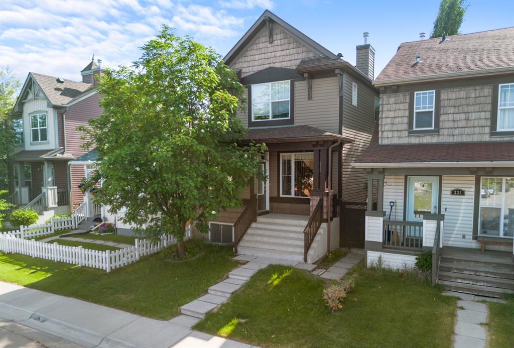 Picture of 235 Auburn Bay Heights SE, Calgary Real Estate Listing