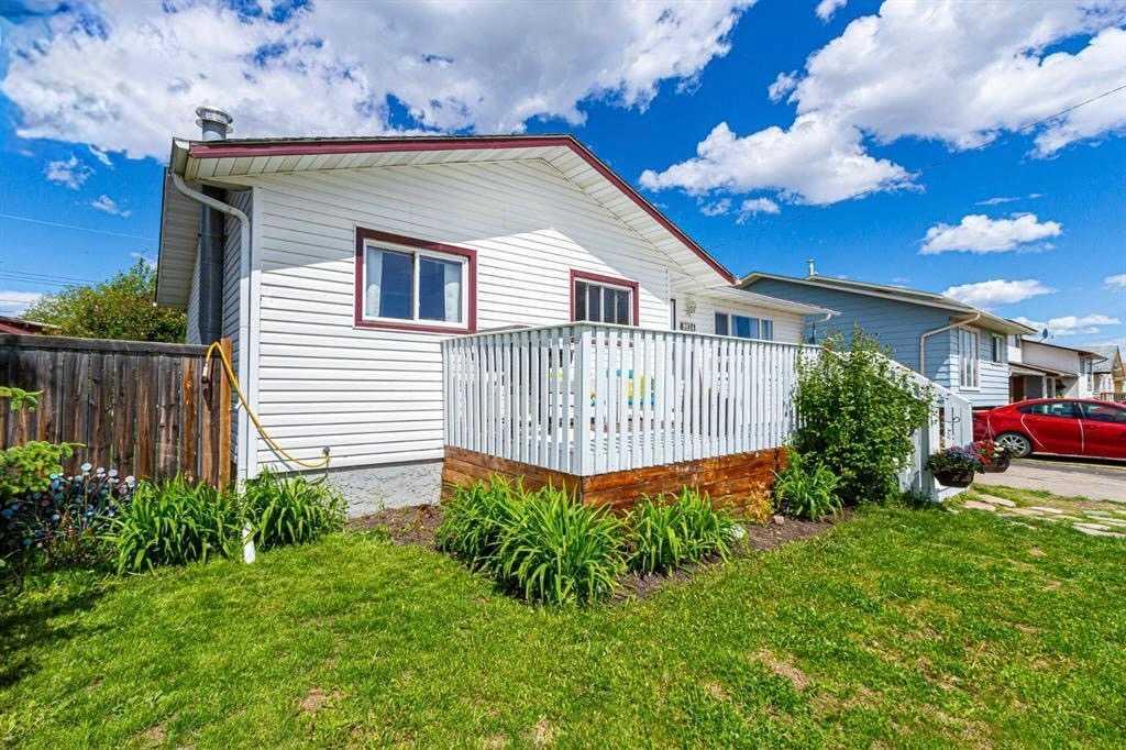 Picture of 9924 93 Avenue , Wembley Real Estate Listing