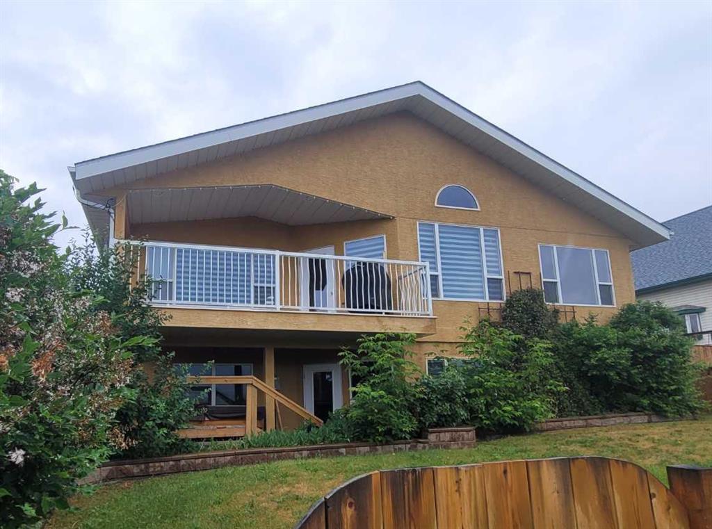 Picture of 10606 90 Street , Peace River Real Estate Listing