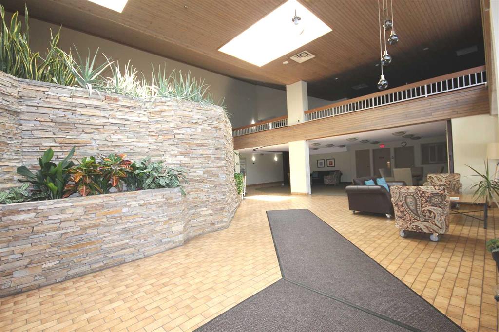 Picture of 325, 2425 90 Avenue SW, Calgary Real Estate Listing