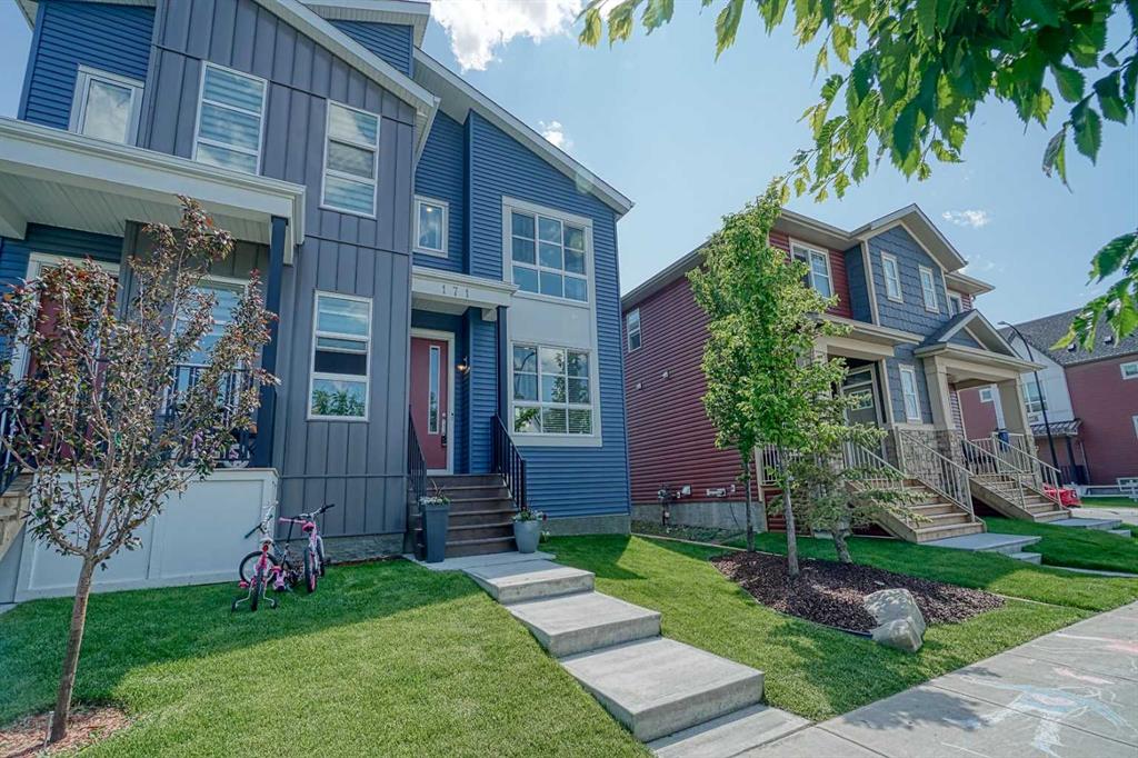 Picture of 171 Livingston Avenue NE, Calgary Real Estate Listing