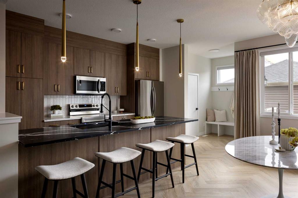 Picture of 62 Clydesdale Avenue , Cochrane Real Estate Listing