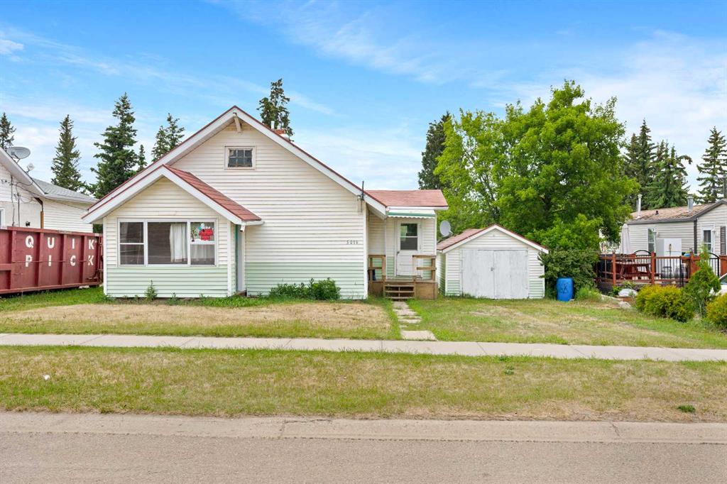 Picture of 5014 50 Avenue , Kitscoty Real Estate Listing
