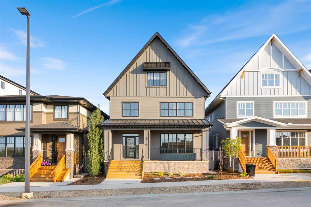 Picture of 219 Calais Drive SW, Calgary Real Estate Listing