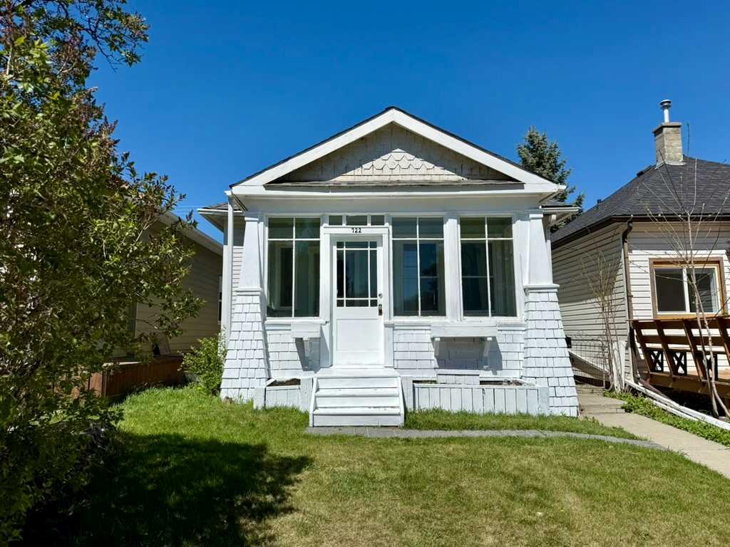 Picture of 722 20 Avenue NW, Calgary Real Estate Listing