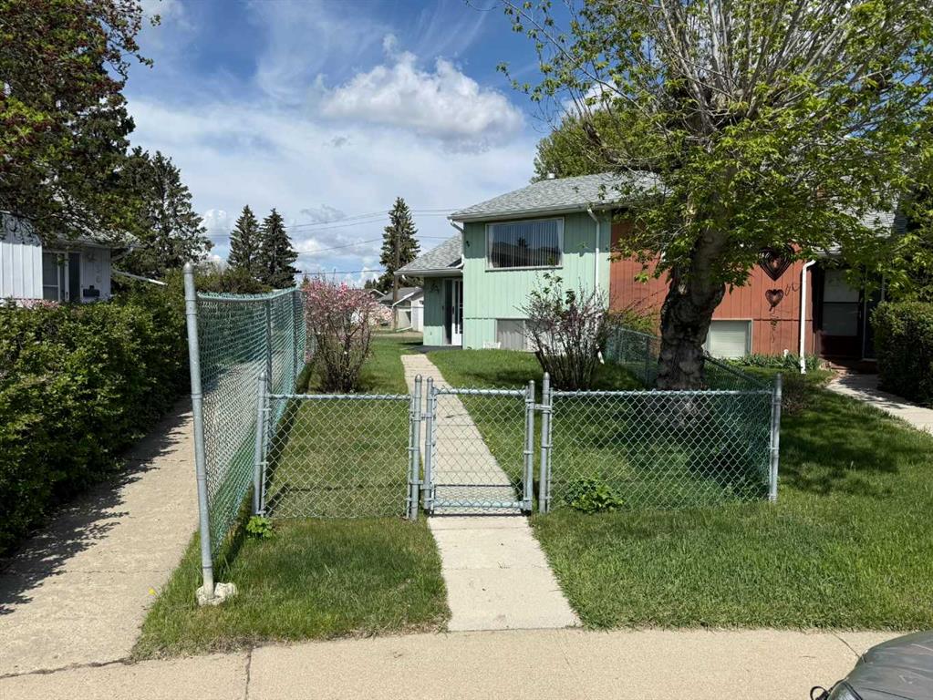 Picture of 38 Whiteside Crescent , Red Deer Real Estate Listing