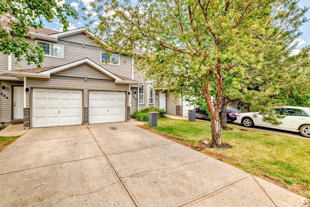 Picture of 252 Shawinigan Drive SW, Calgary Real Estate Listing