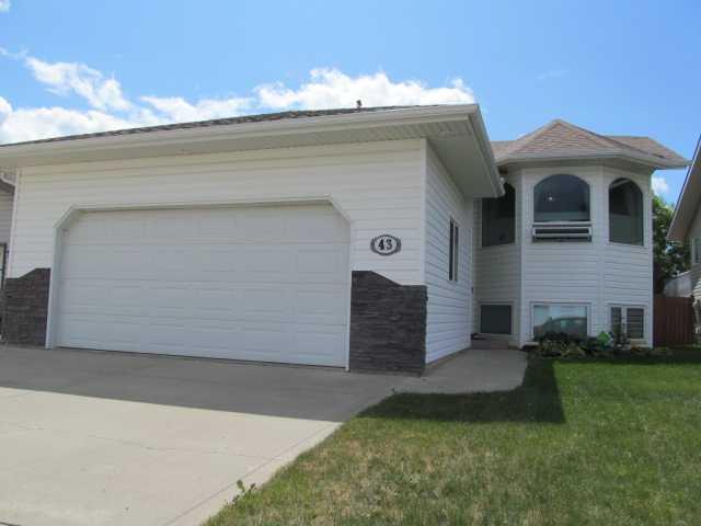 Picture of 43 DENTOOM Close , Red Deer Real Estate Listing