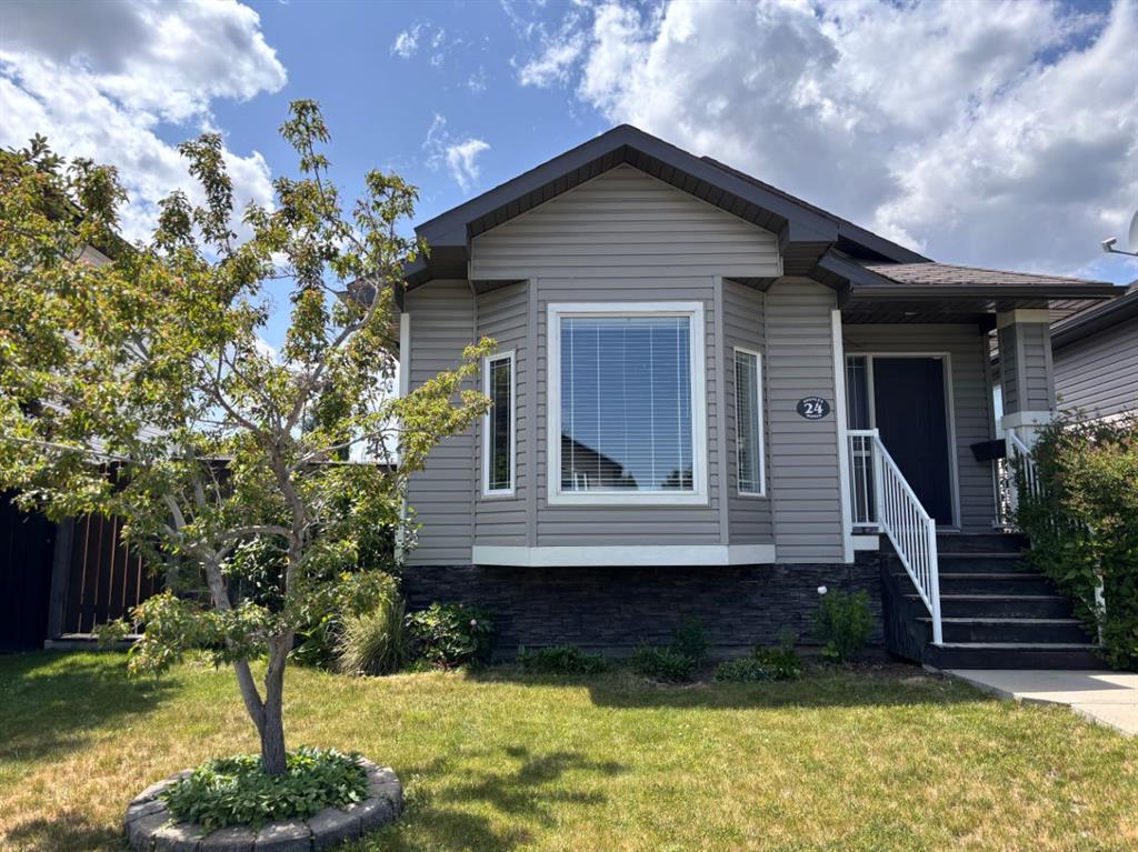 Picture of 24 Jessie Robinson Close N, Lethbridge Real Estate Listing
