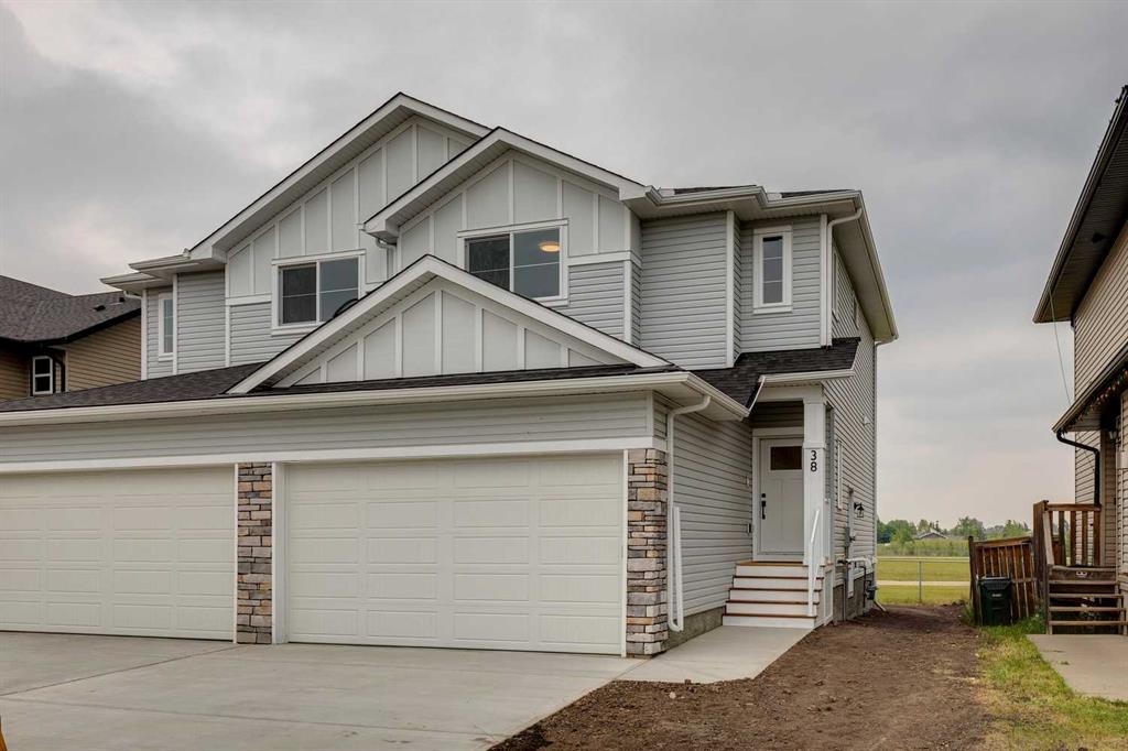 Picture of 38 Sandpiper Drive , Didsbury Real Estate Listing