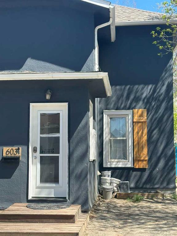 Picture of Unit B, 603 10 St S  , Lethbridge Real Estate Listing
